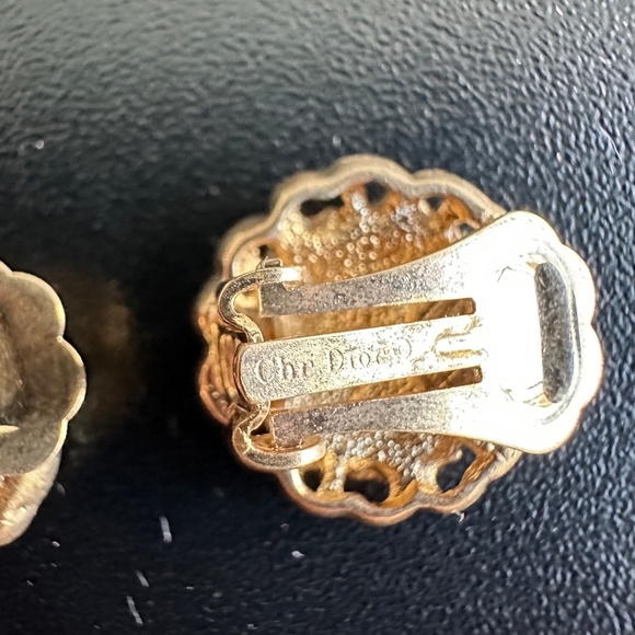 #32 18K gold plated Christian Dior vintage clip on earrings - Picture 7 of 9